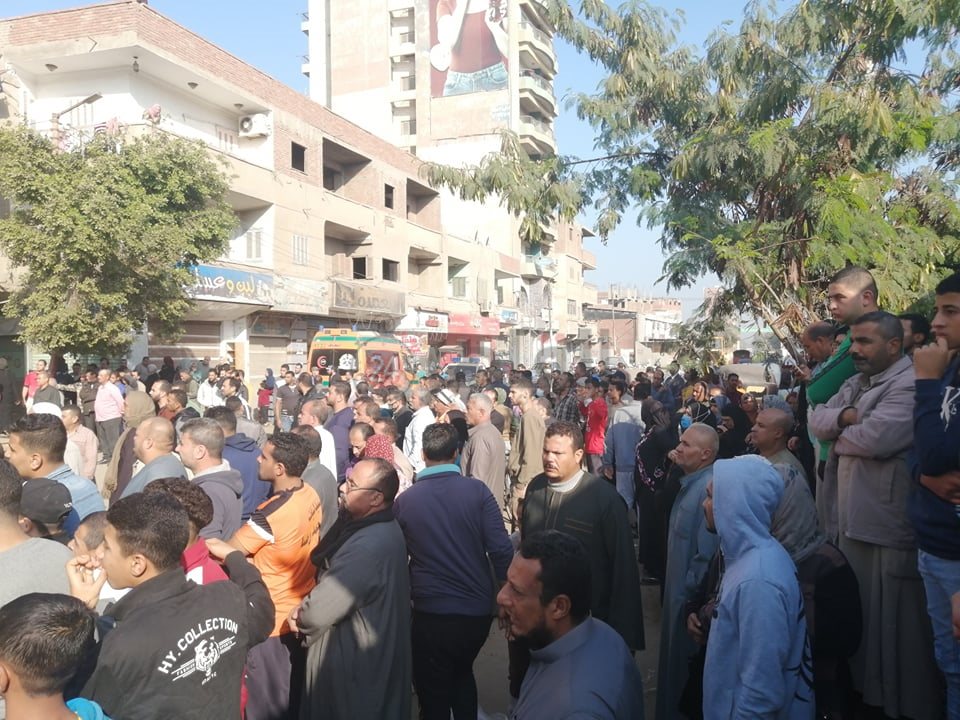 مقطورة تقنحم فرن عيش بالشرقية 03