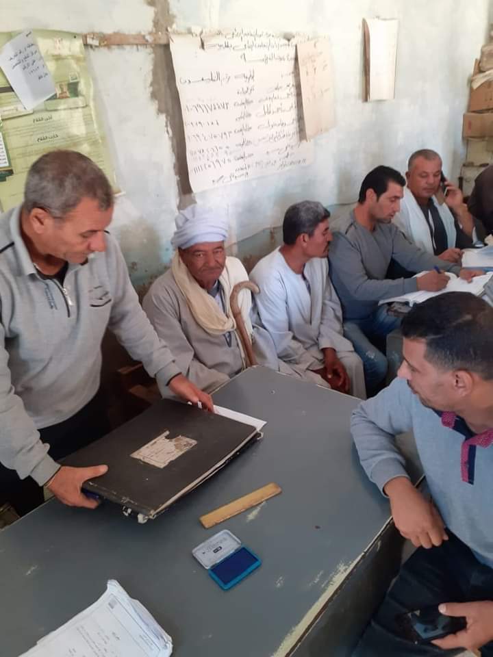 حملات مكثفة على الجمعيات الزراعية في الفيوم