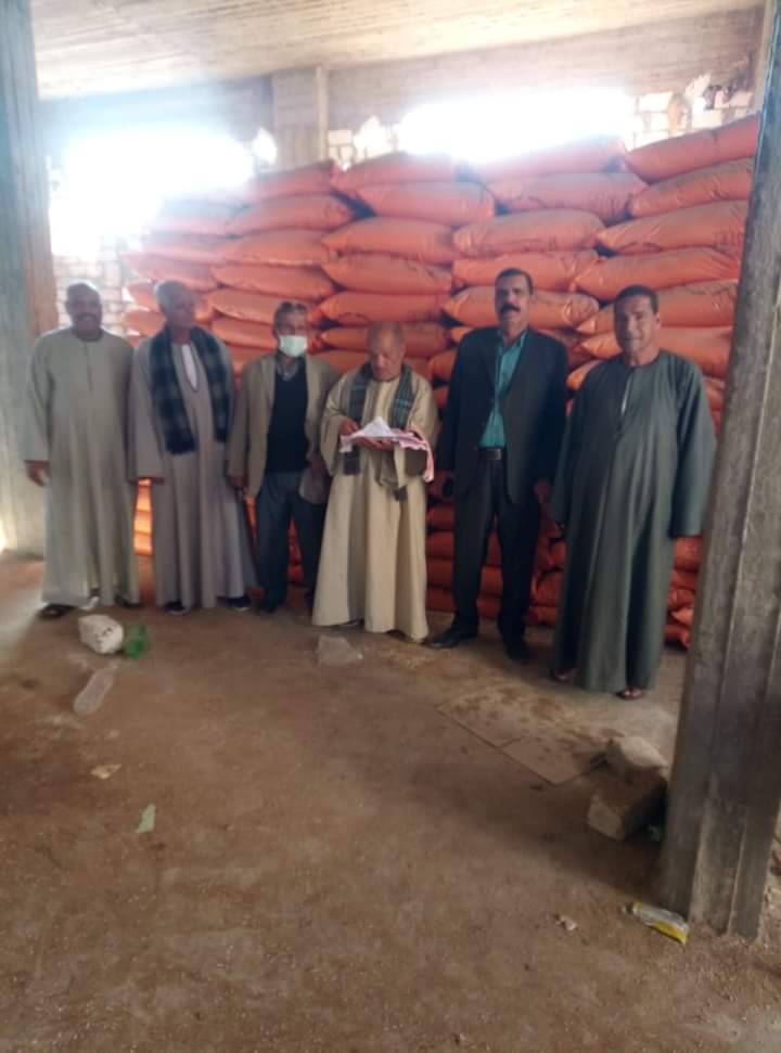 حملات مكثفة على الجمعيات الزراعية في الفيوم