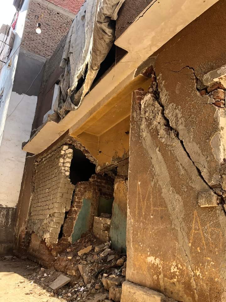 منزل آيل للسقوط بأسيوط 