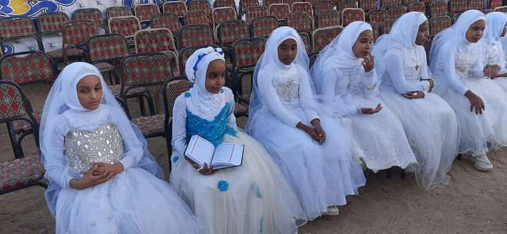 تكريم الفتيات 