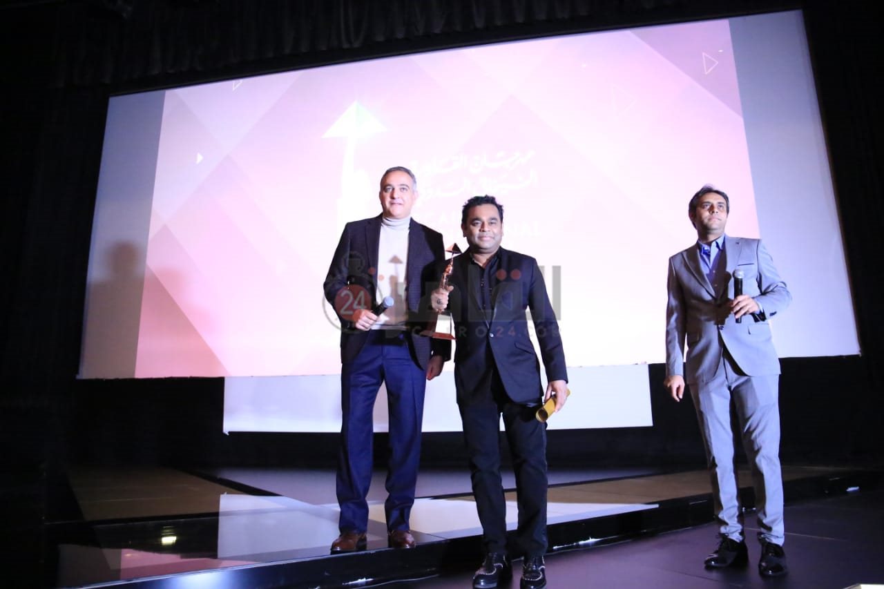 تكريم الموسيقار الهندي أي آر رحمان بمهرجان القاهرة السينمائي (17)