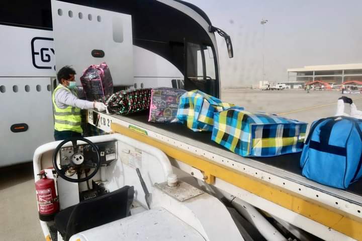 مطار برج العرب يجرى تجربة التعامل مع وجود قنبلة 