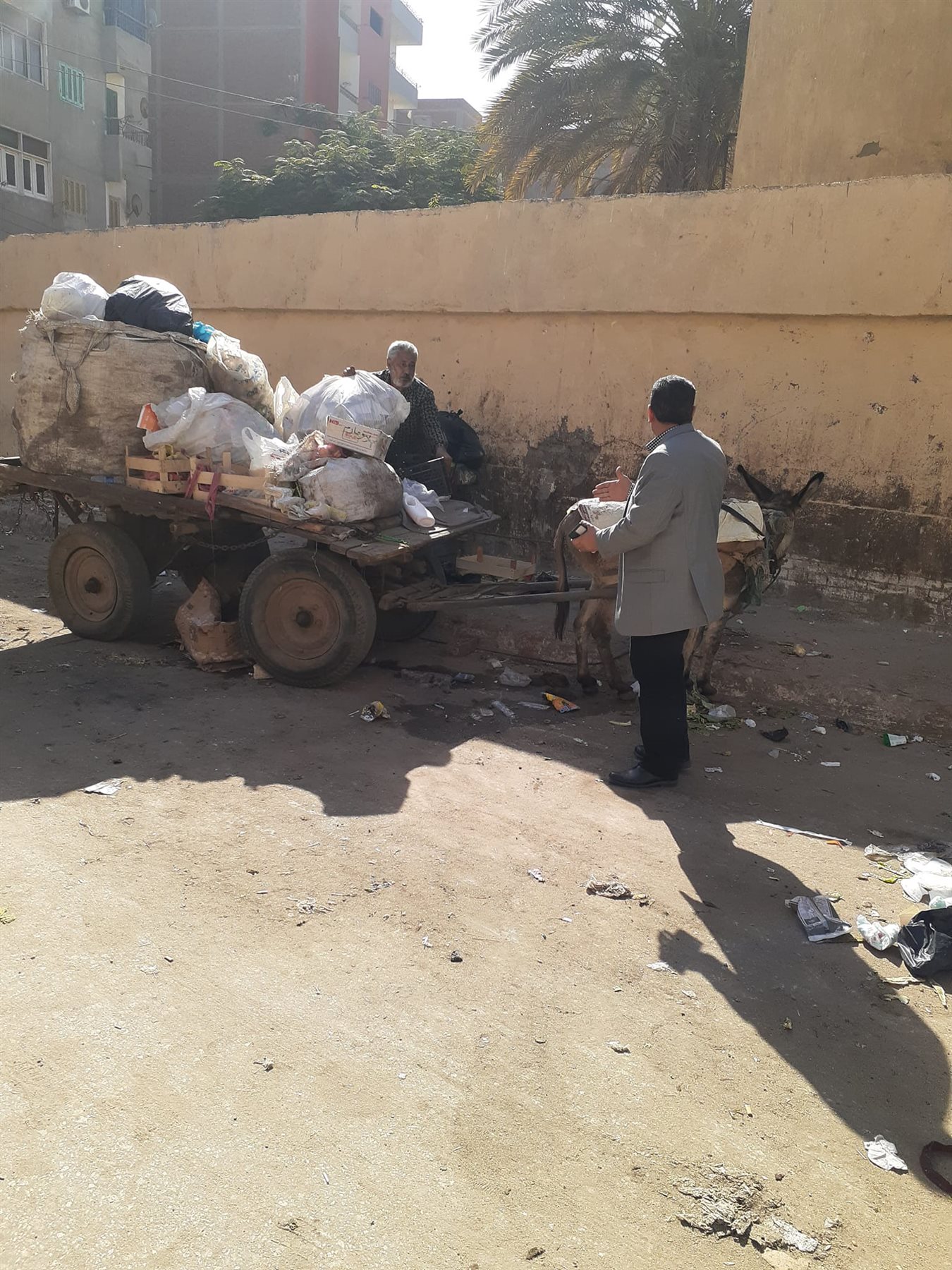 ضبط نباش قمامة بالشرقية 02