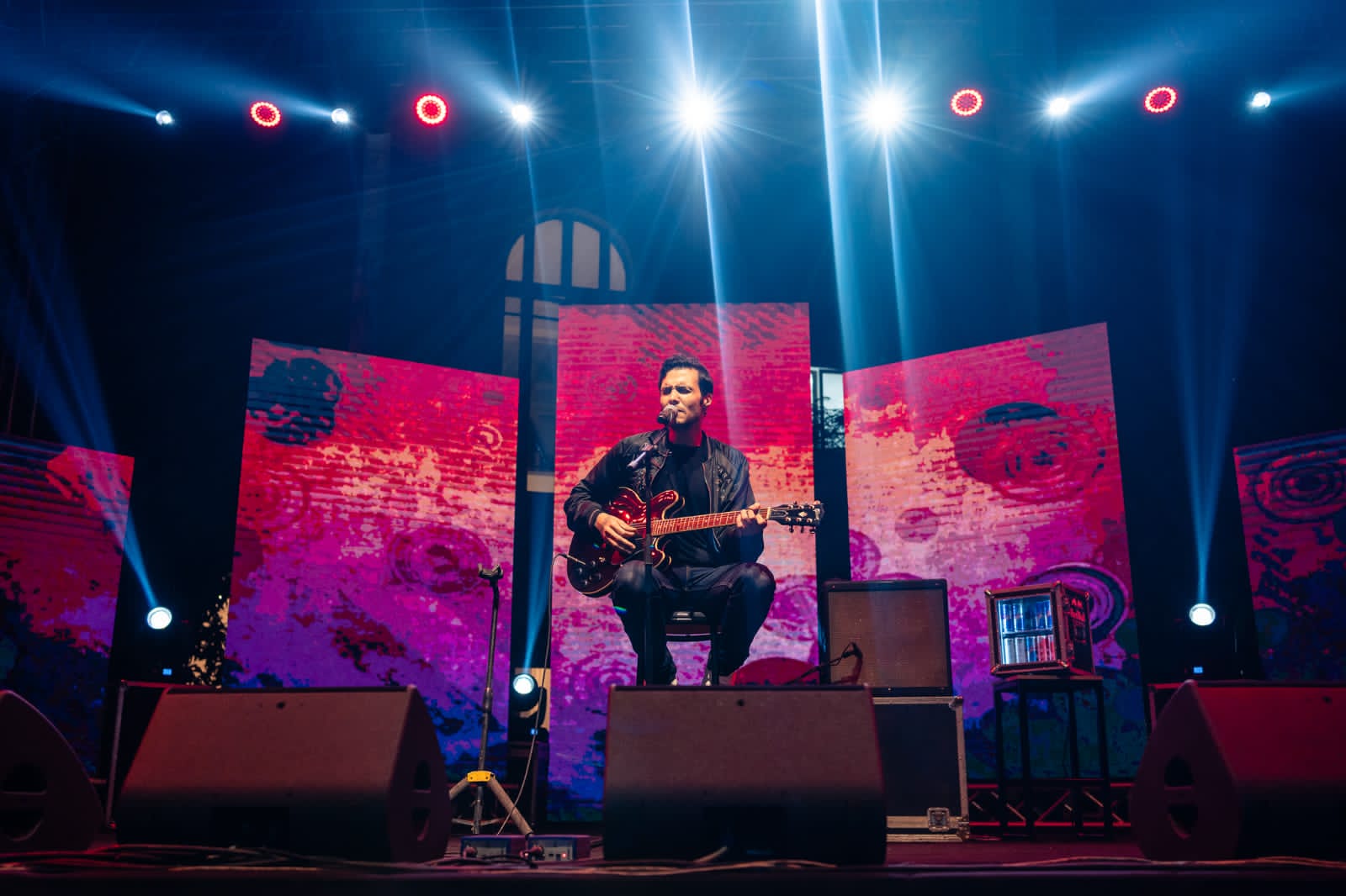 C8262AA4-36F6-4C52-8F48-E087B5AD9207