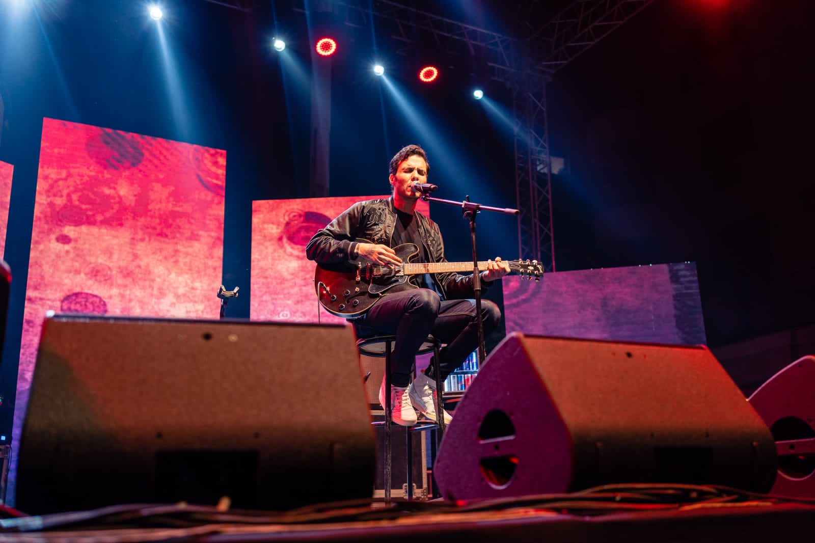 3B844168-432C-400D-B26B-6E70239FDA09