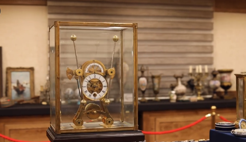 القطع الأثرية المضبوطة بشقة الزمالك