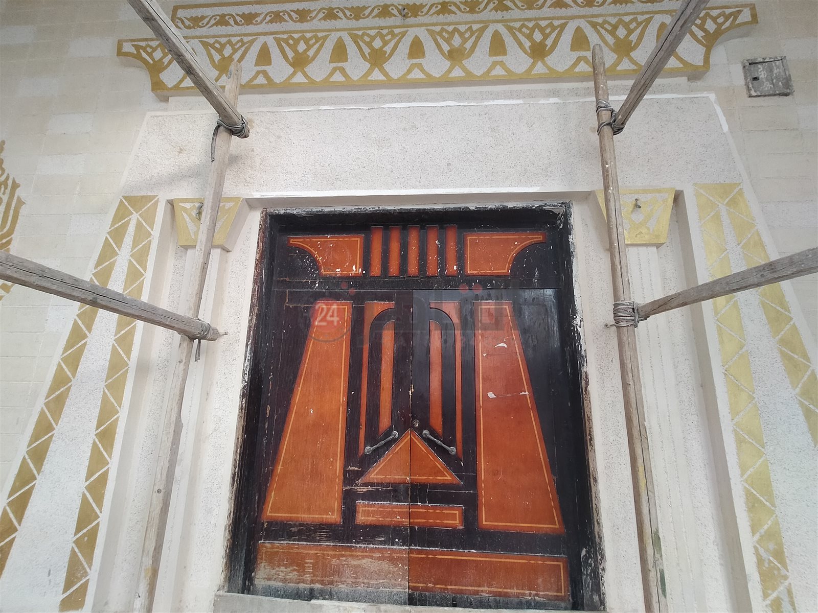 المسجد الفرعوني قبل محو الرسومات الفرعونية