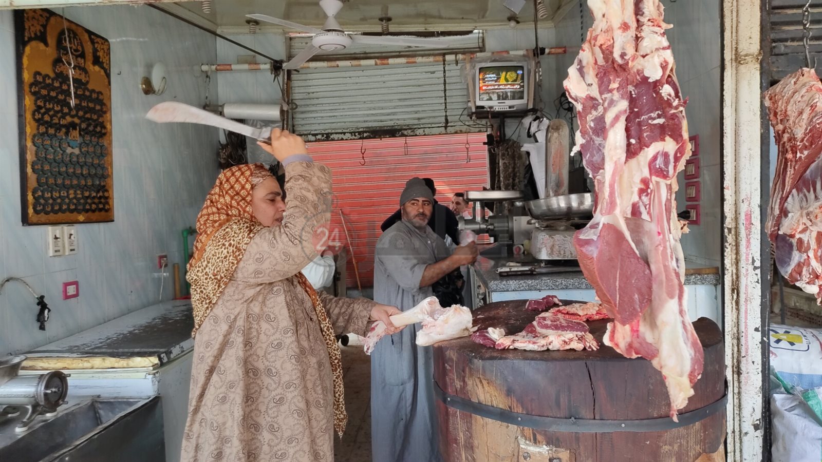 الحاجة منى أول جزارة في الشرقية 01