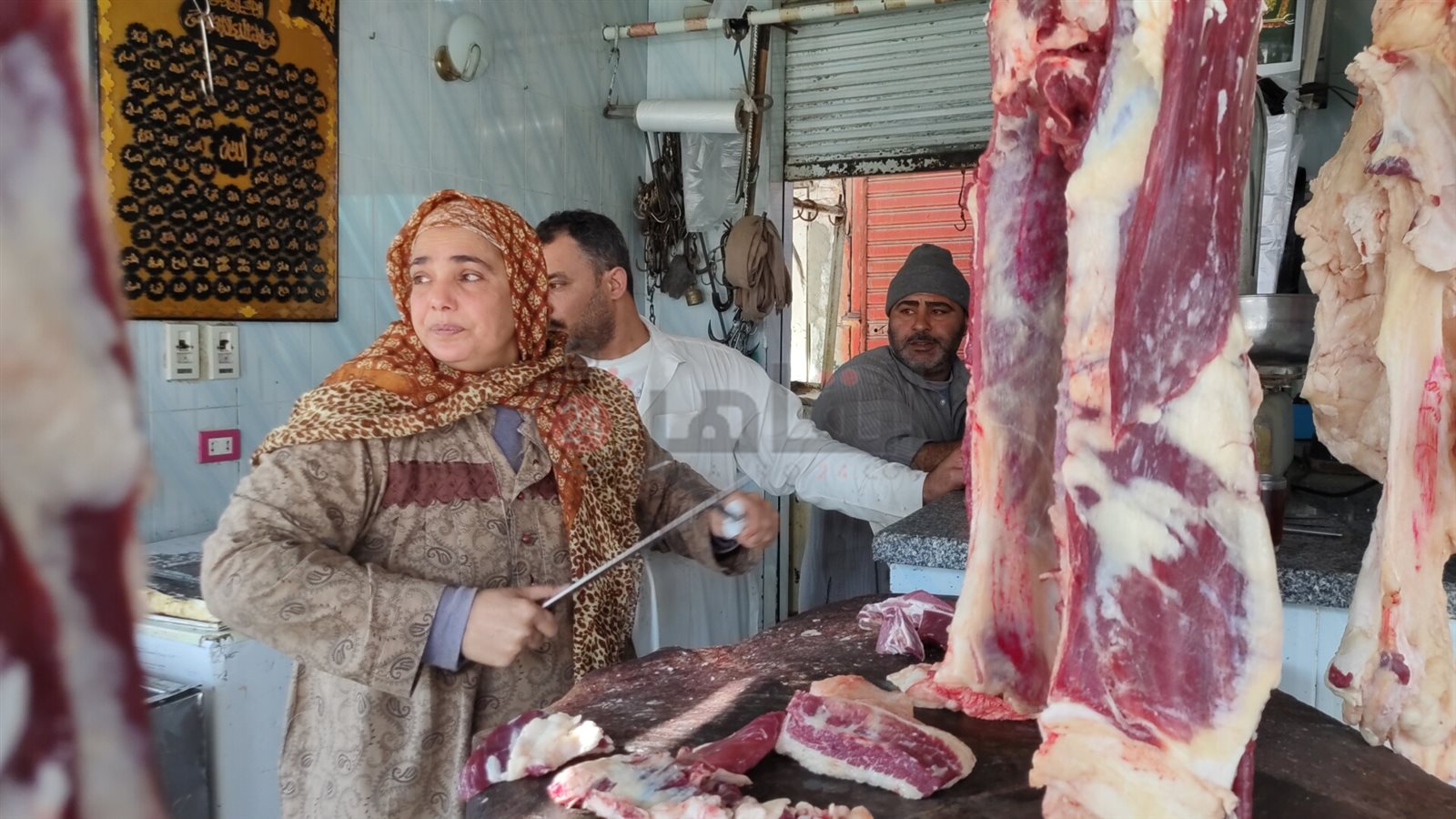 الحاجة منى أول جزارة في الشرقية 05