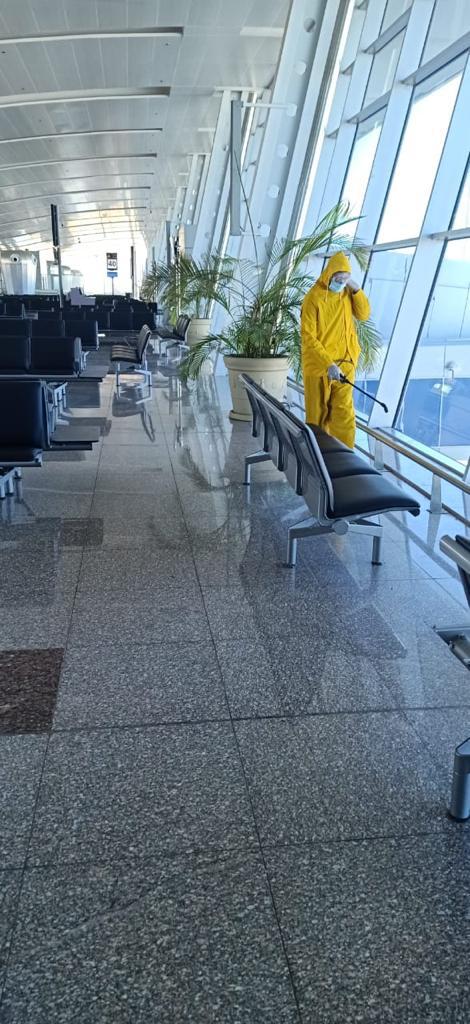 تعقيم الطائرات