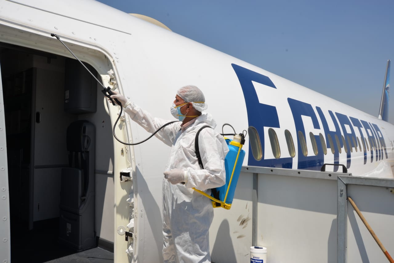 تعقيم الطائرات