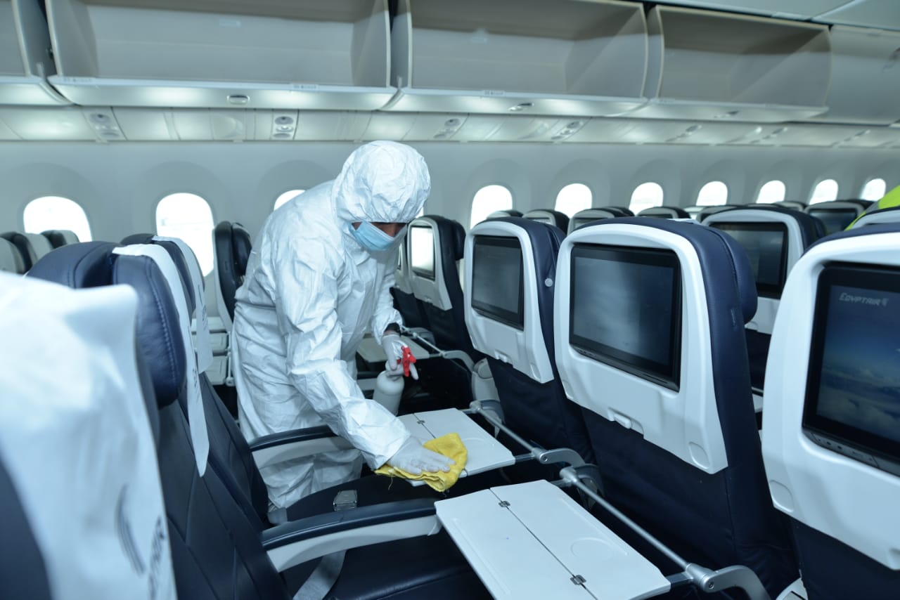 تعقيم الطائرات