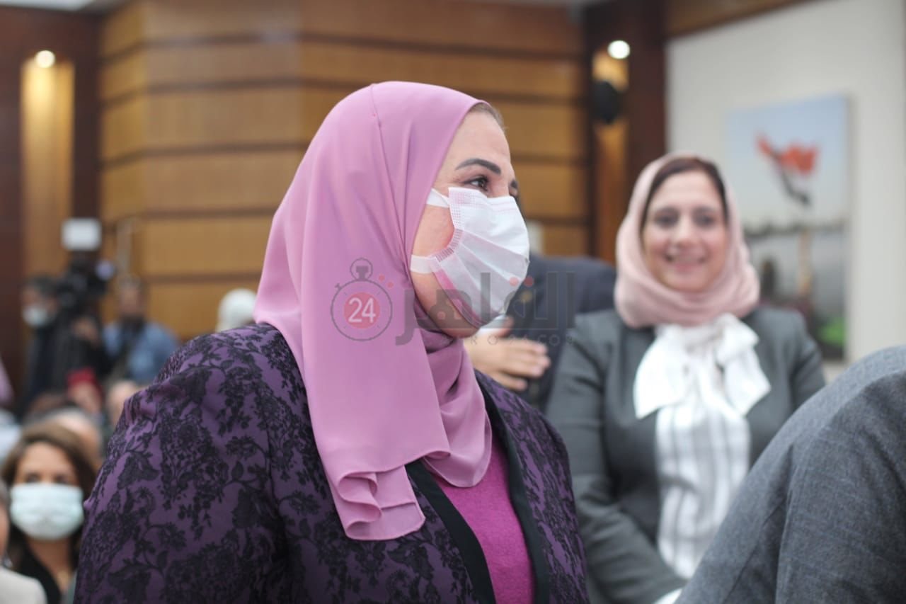 64f3d967-4c4a-44cc-b45d-201d5fd5cd92