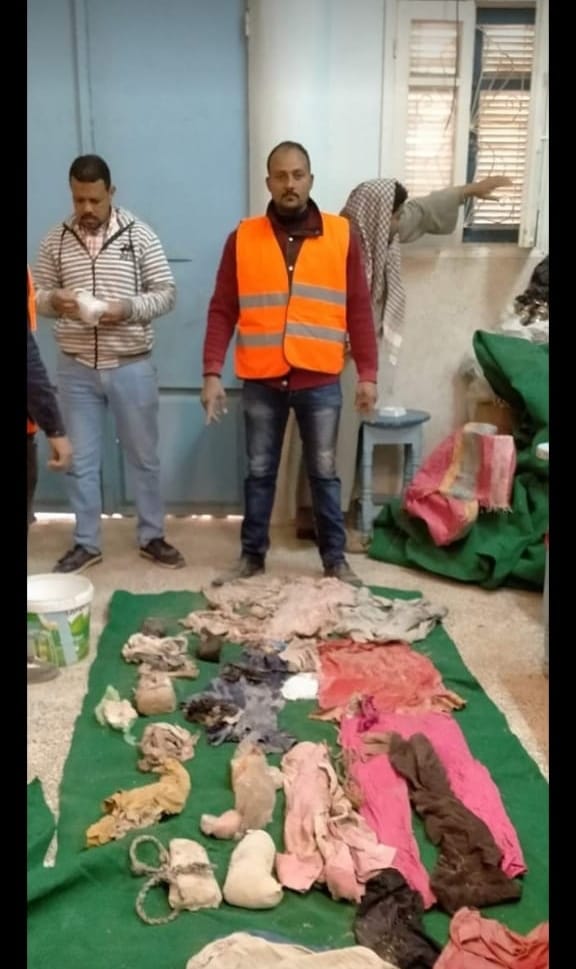 دجال سوهاج المدعو ياسر ابو سما أثناء ممارسته أعمال الدجل