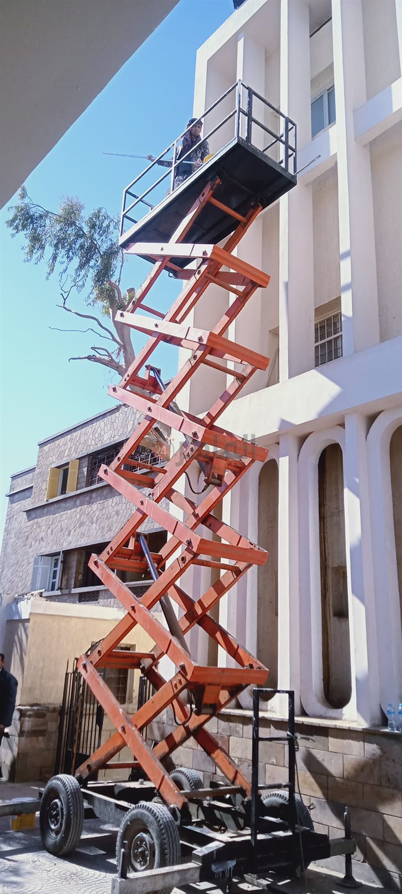 أعمال تطوير محطة أسوان 