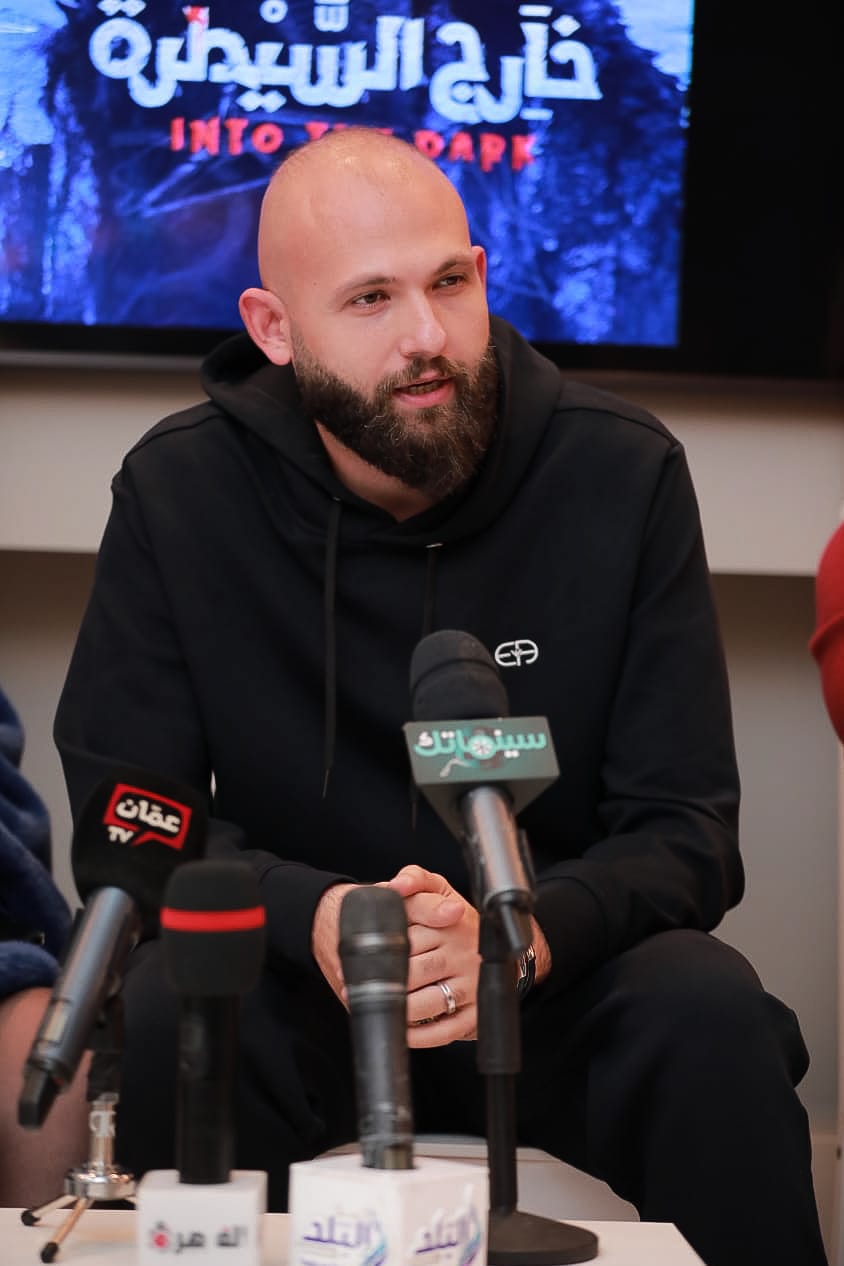 المؤتمر الصحفي لمسلسل خارج السيطرة (12)