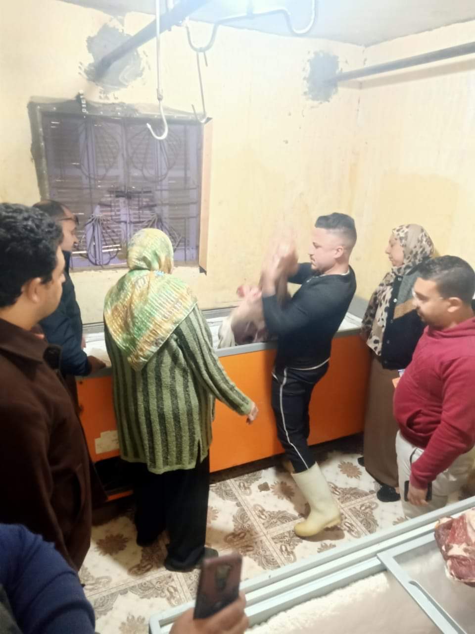 5695FB0C-9C22-4439-AAF6-0BEB9CC0AD22