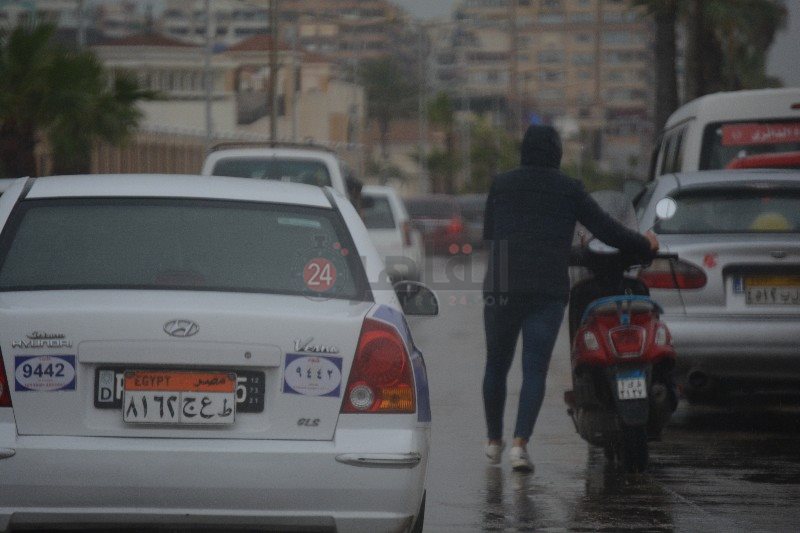 ملابس شتوية لمواجهة الأمطار 