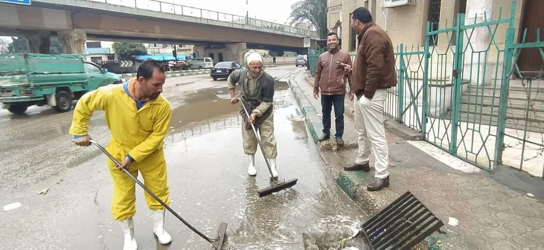 كسح وشفط مياه الأمطار المتراكمة بالشرقية 5