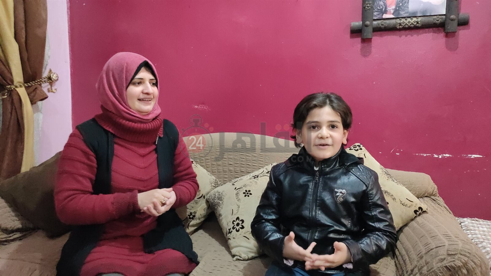 محمد ووالدته 01