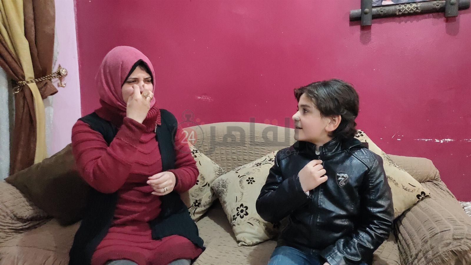 محمد ووالدته 02