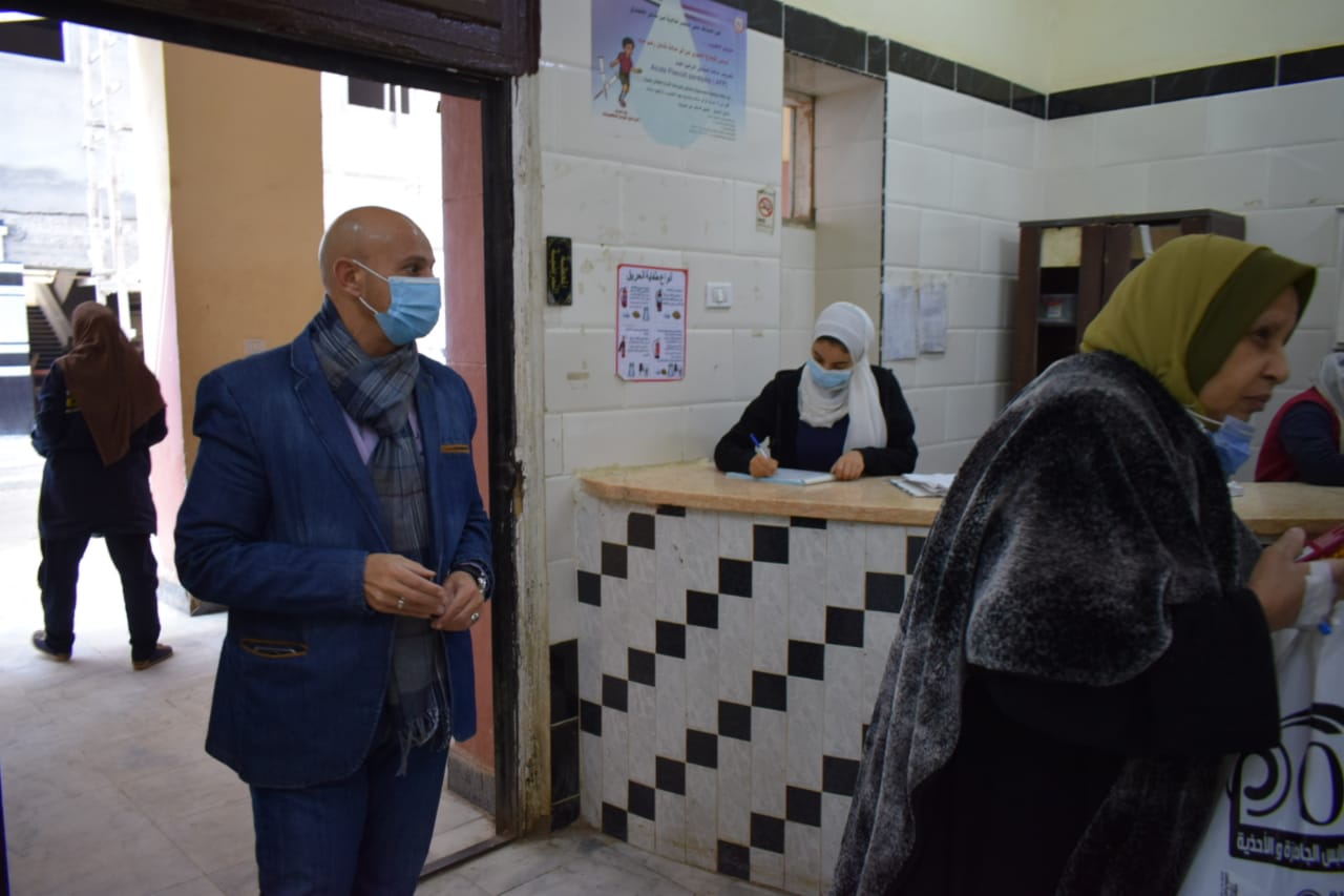 زيارة وكيل وزارة الصحة لـ مستشفى كفر صقر المركزي 02