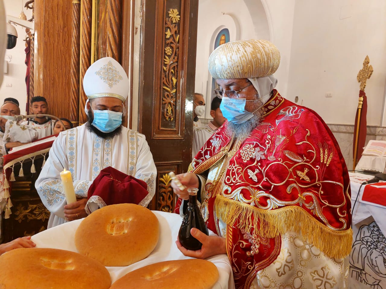  احتفالات أقباط الأقصر بعيد الميلاد المجيد بكنيسة العذراء مريم