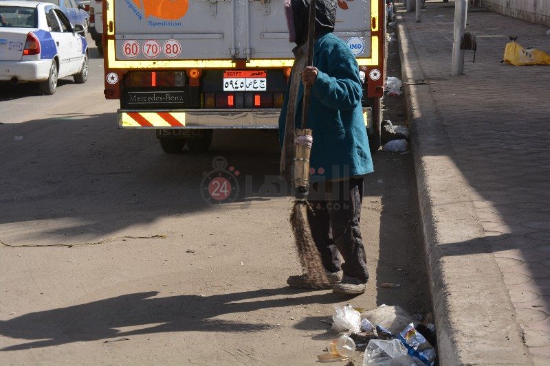 عامل نظافة يمداح النبي في بورسعيد 2
