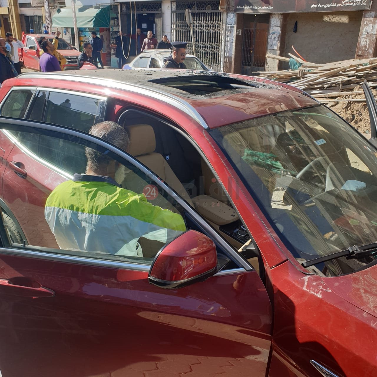 إنهيار واجهة مبني سيمون أرزت الأثري ببورسعيد 4