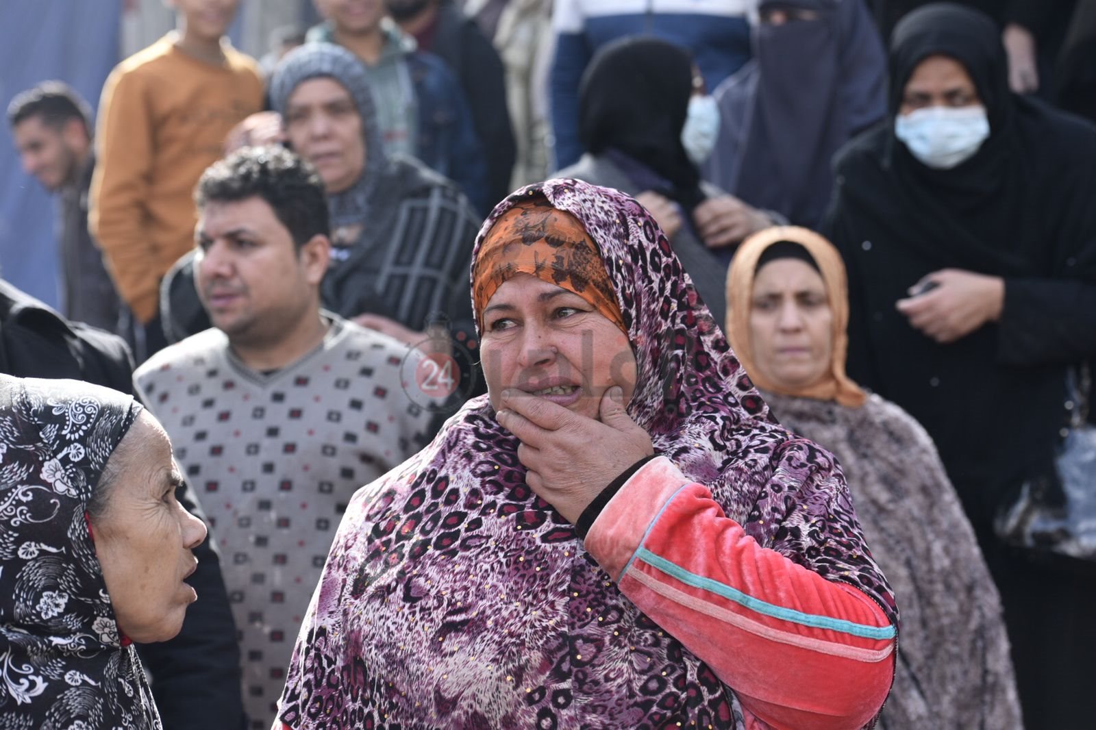 بالدموع أهالي شربين يودعون الإعلامي الراحل وائل الإبراشي 