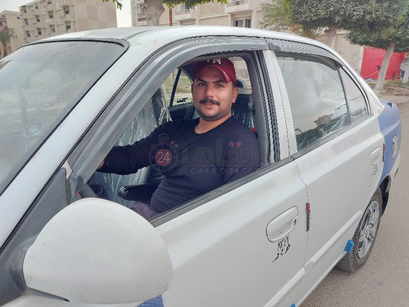 عبد الرحمن حلمي سائق التاكسي 3