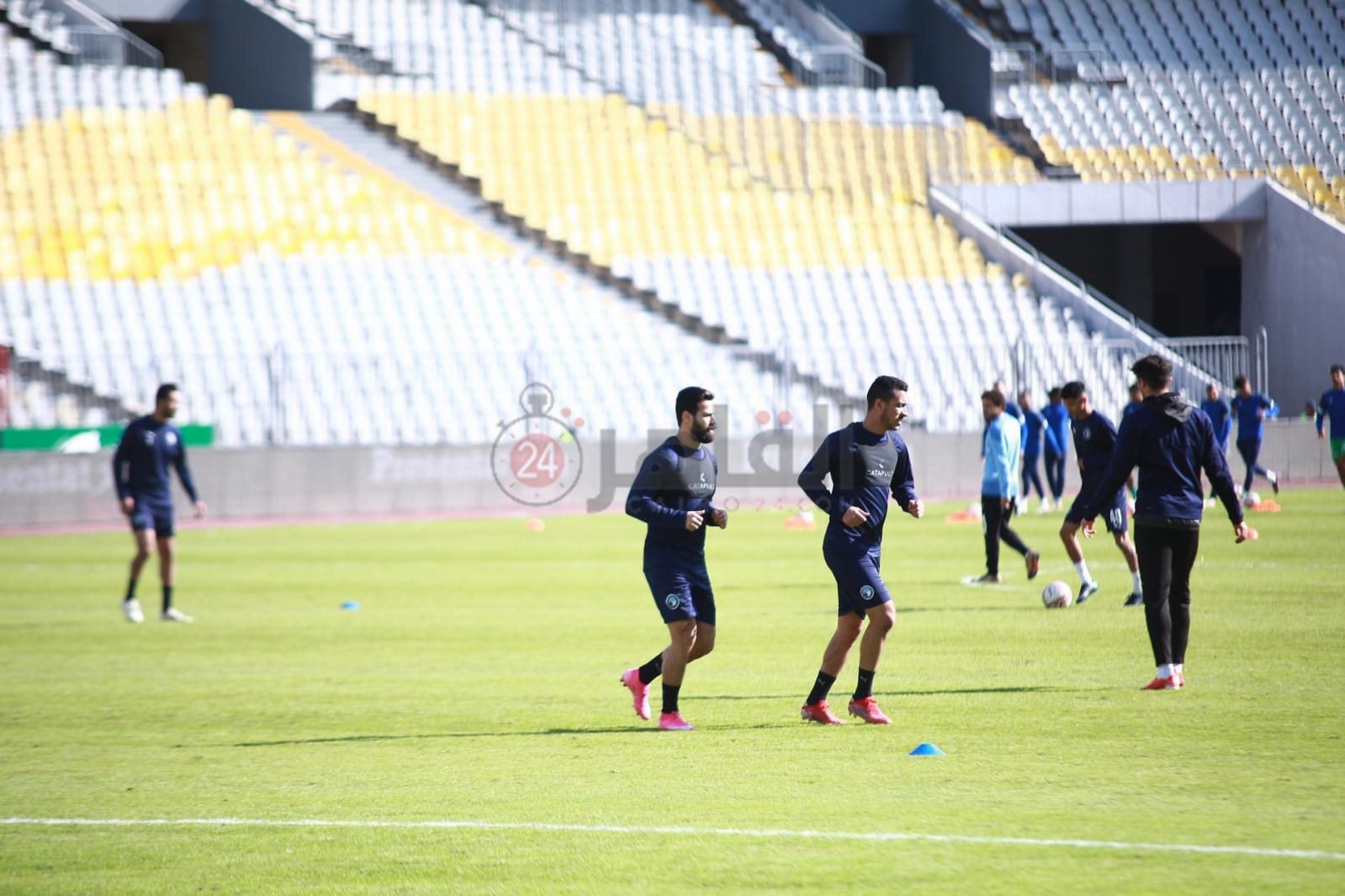 بيراميدز والمصري (33)