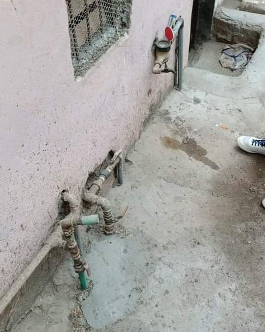 وصلات مياه خلسة 1