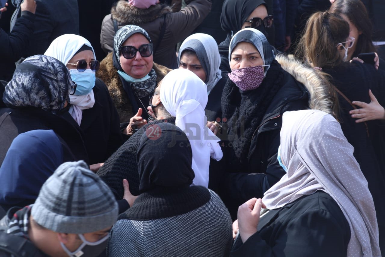 جنازة الكاتب الصحفي ياسر رزق (33)