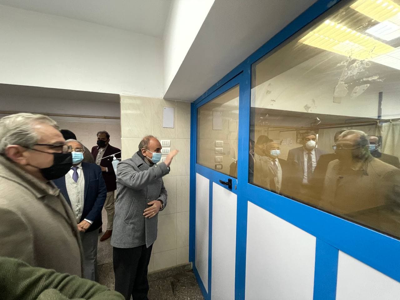 رئيس جامعة الزقازيق يتابع حالات زراعة الأعضاء 01