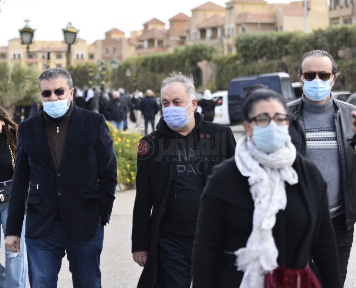 جنازة عايدة عبد العزيز (3)