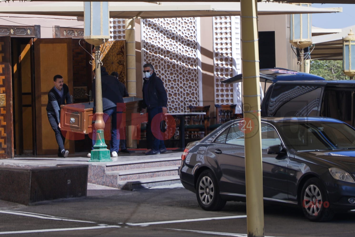 جنازة شقيق عمر خيرت  (4)