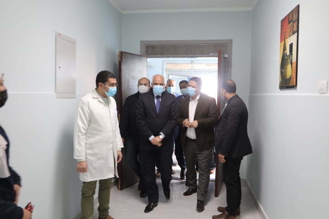 محافظ الجيزة يتفقد مستشفي أبو النمرس المركزي