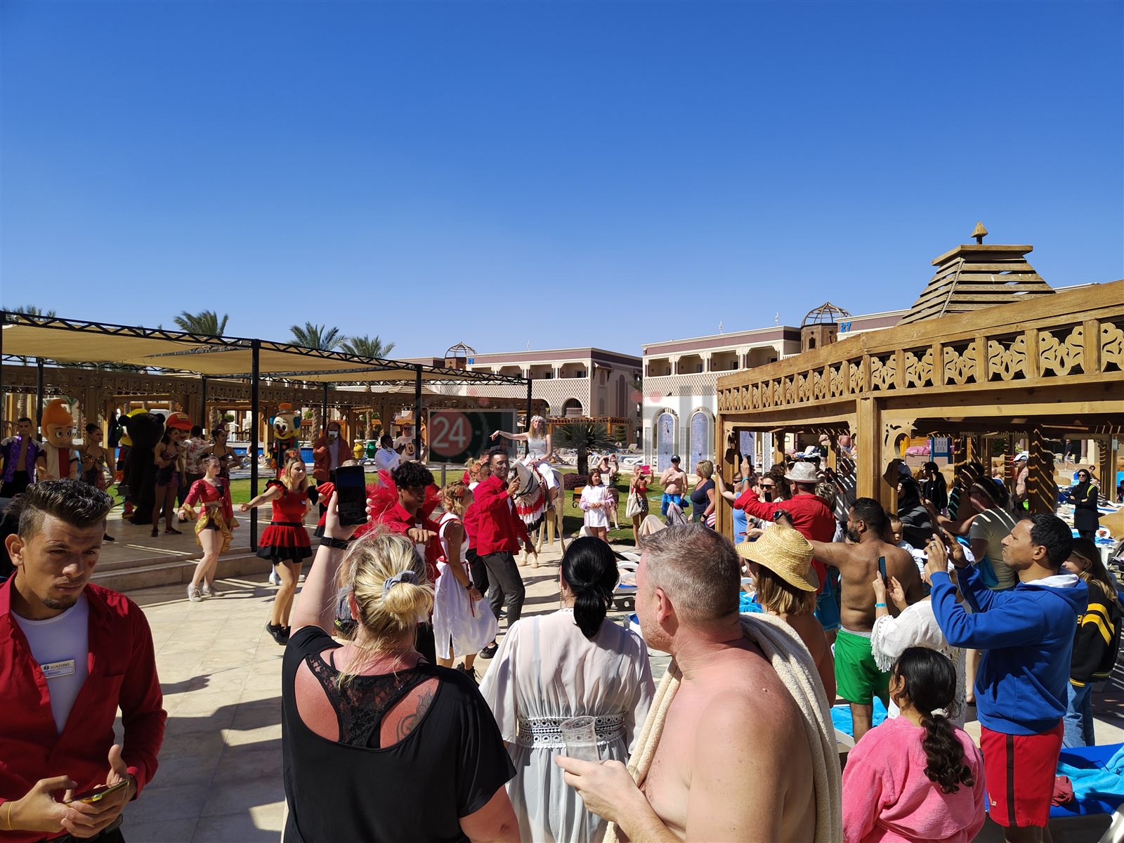 احتفالات عيد الحب بفنادق الغردقة