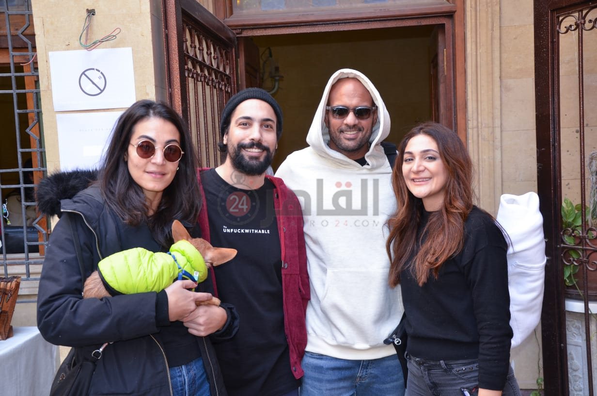 حضور مفادئ لمطرب شارموفرز