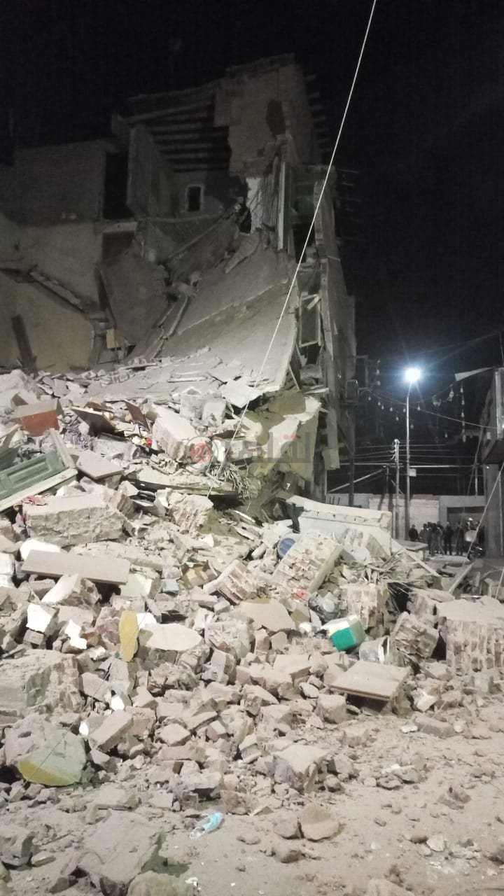 انهيار منزل بالشرقية 04