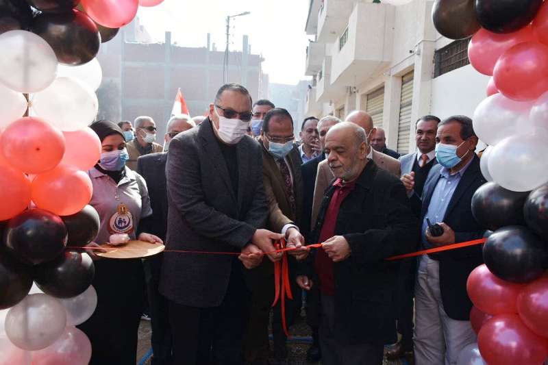 محافظ الشرقية يفتتح تطوير وحدة طب الأسرة في قرية سنهوت 01