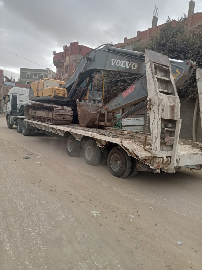 انهيار جزئي بالحافة اليمنى لمصرف الوادي