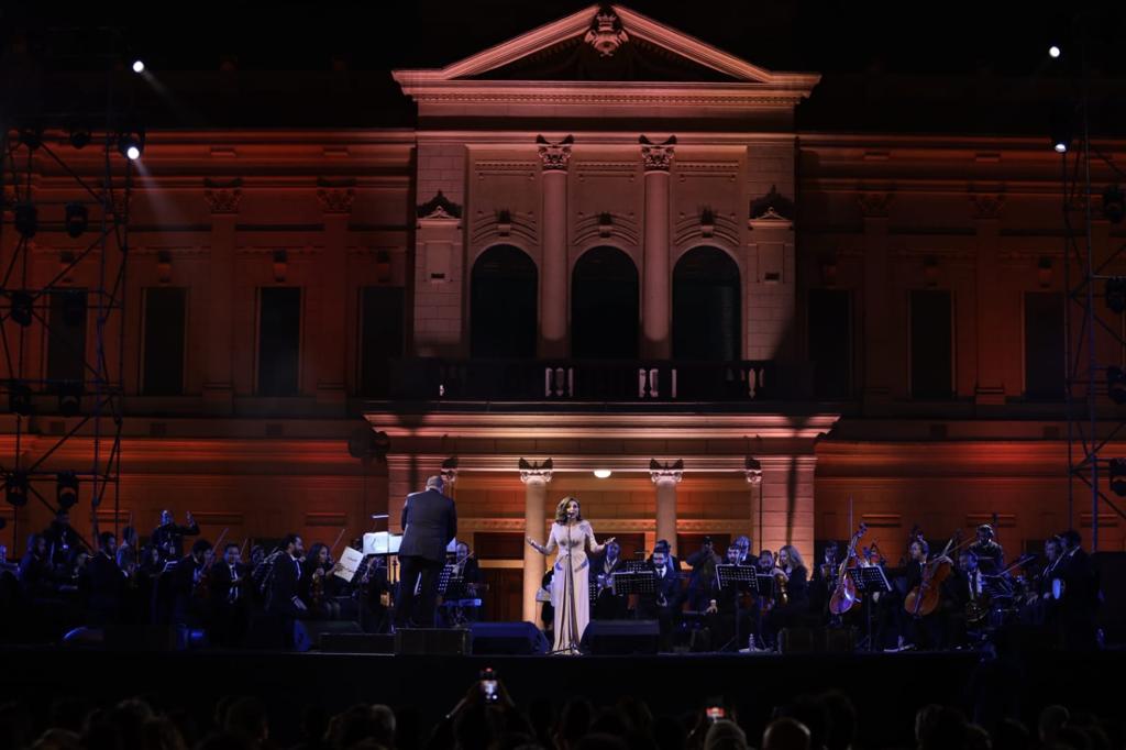 حفل أنغام في قصر عادين (2)