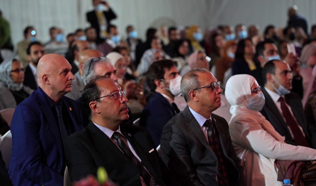 جامعة مصر للعلوم والتكنولوجيا تنظم مؤتمر تقنيات طب الأسنان الدولي