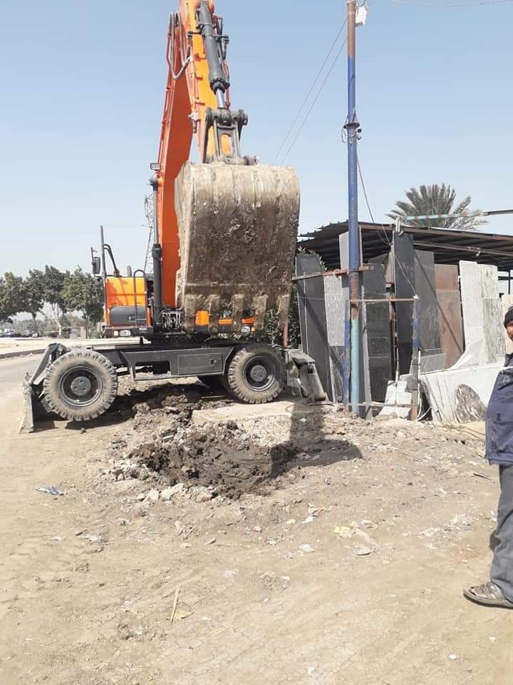 بدء أعمال إصلاح خط 560 بمدخل بيهمو بالفيوم