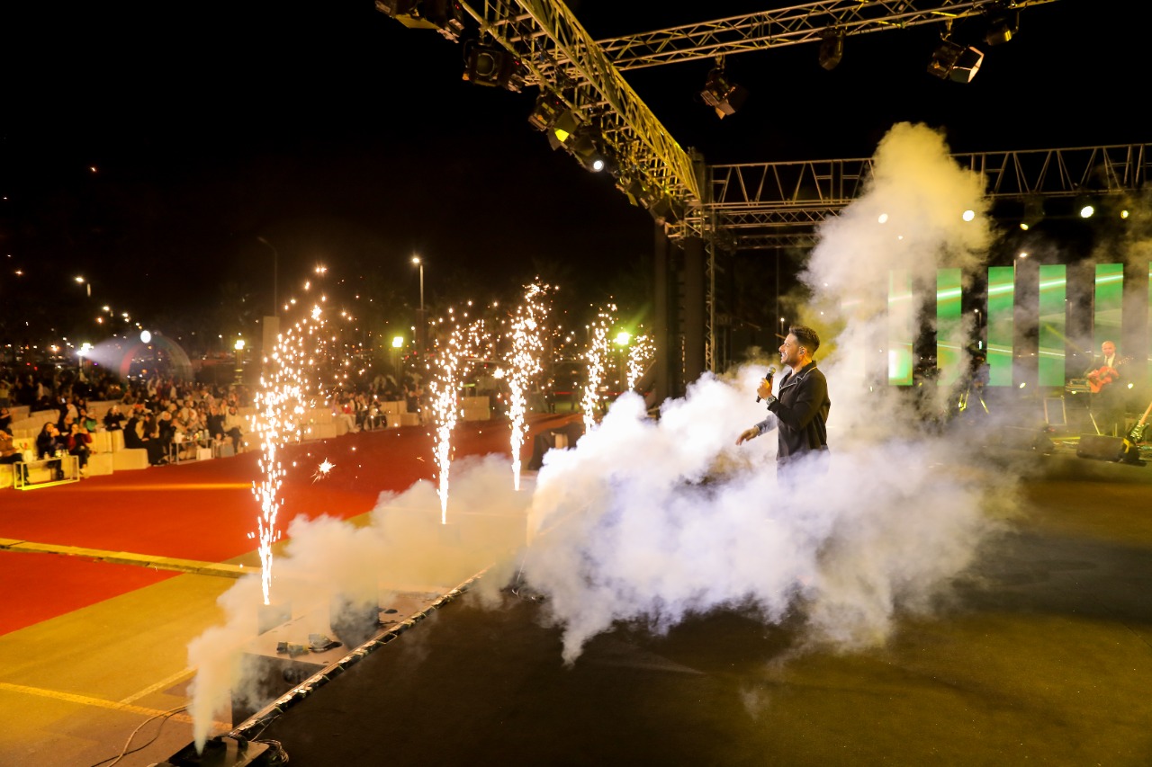 مؤثرات في حفل حماقي بالكويت