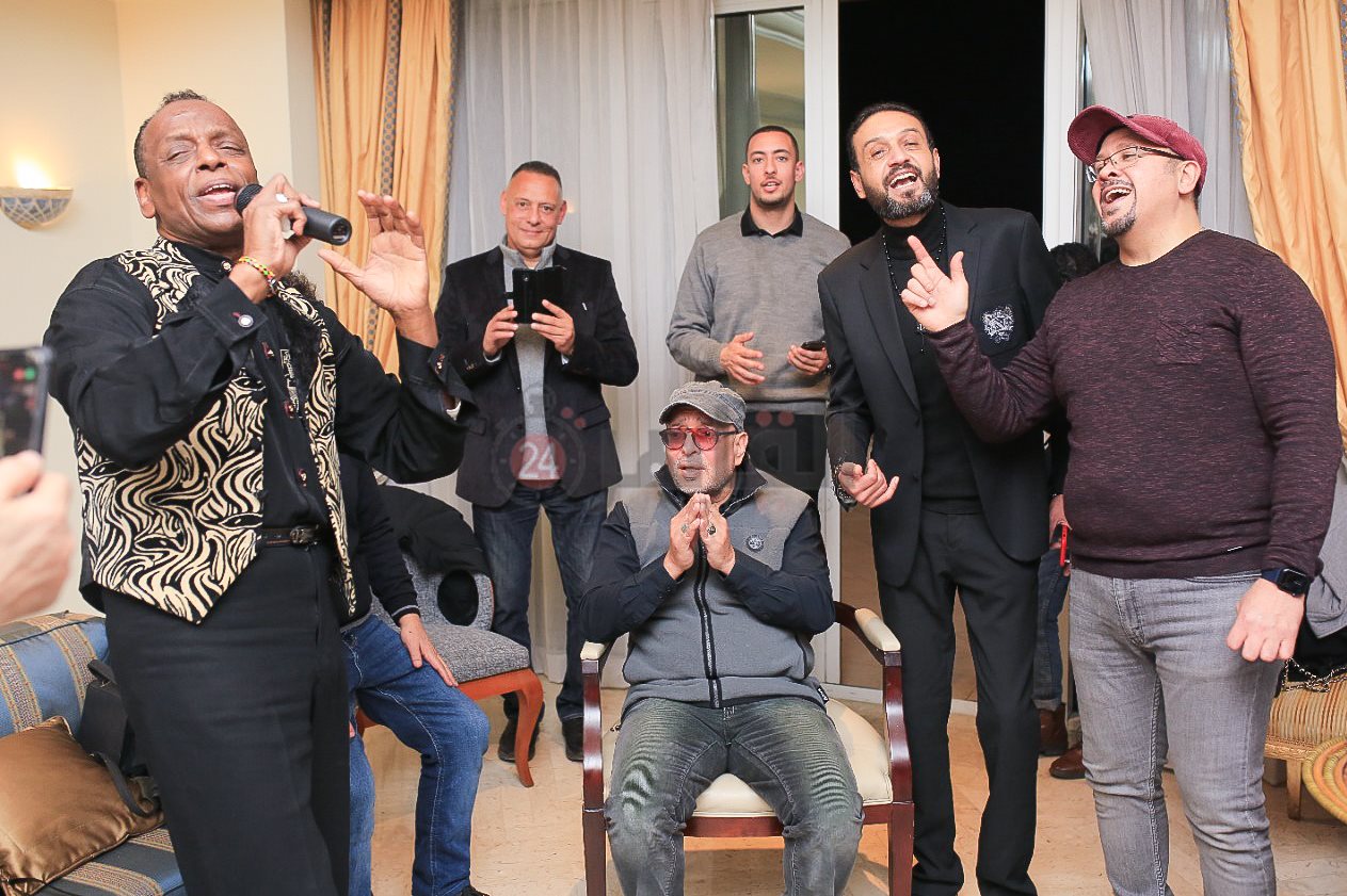 حسن عبد المجيد.. عيونك