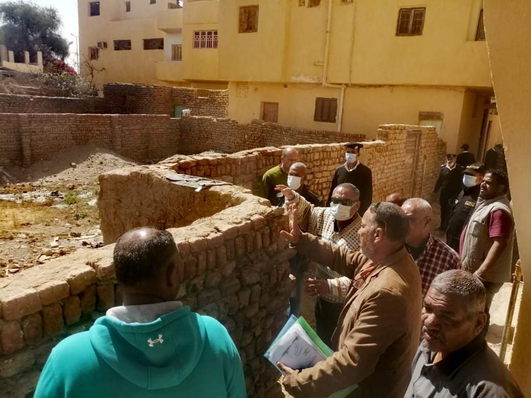 إزالة البناء المخالف على أملاك الدولة بالأقصر